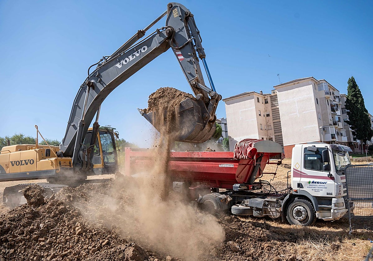 Trabajos en la parcela donde se construirá el hogar de mayores.