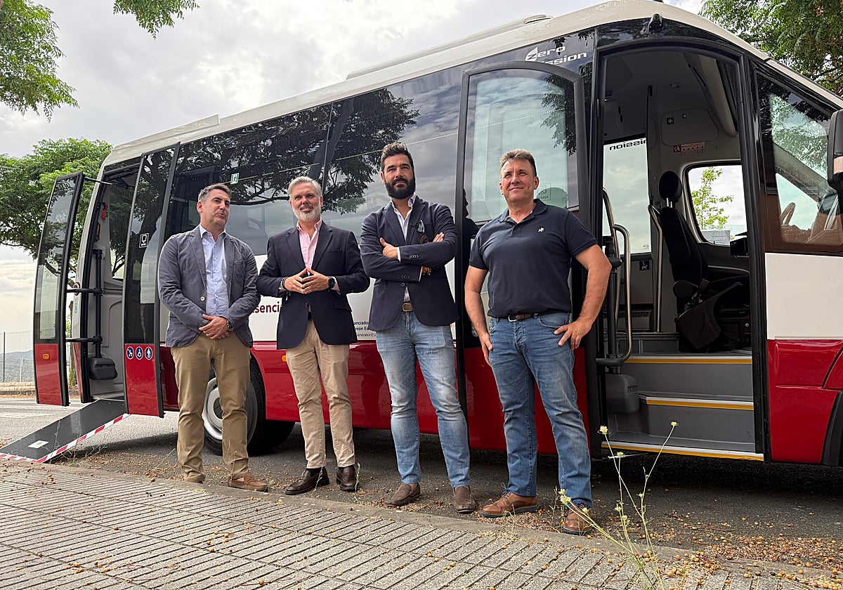 Fernando Pizarro, en la presentación de los nuevos minis eléctricos.