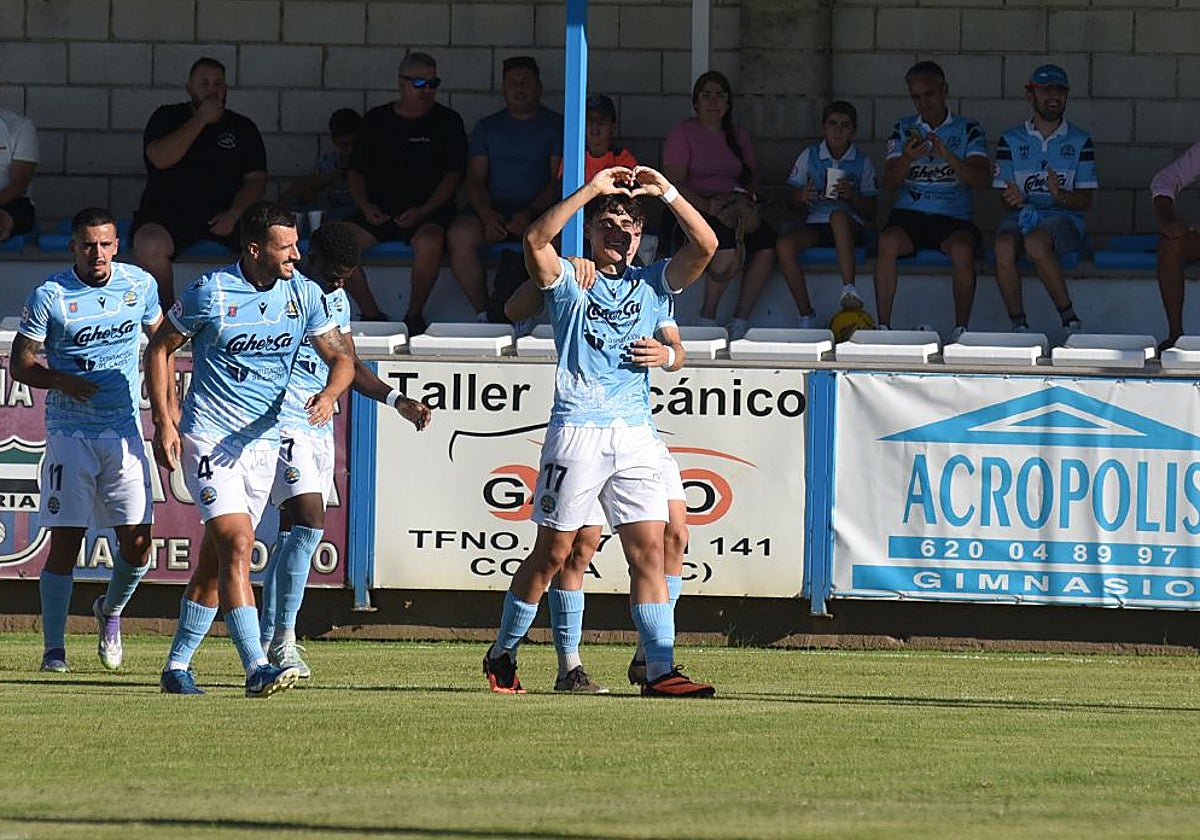 Celebración celeste en el tanto de Álex Jaraíz ante el Getafe B.