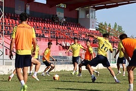 El Mérida prepara el derbi en Guadiana