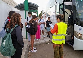 Regresan los autobuses escolares: «Ha sido como tener dos vueltas al cole»