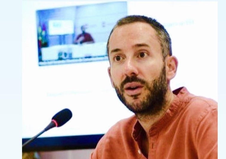 «Es muy doloroso saber que los comentarios humillantes los ha escrito una compañera del partido, estoy muy mal»