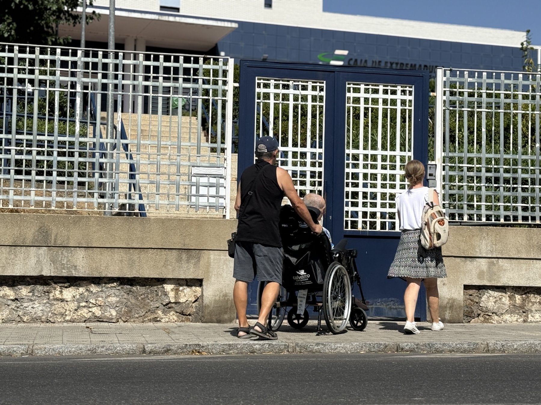 Centro Residencial Los Pinos, en la avenida de la Hispanidad.