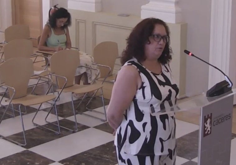 Una vecina del bloque B de Aldea Moret, en el pleno de Cáceres: «Por favor, sacadme de allí»