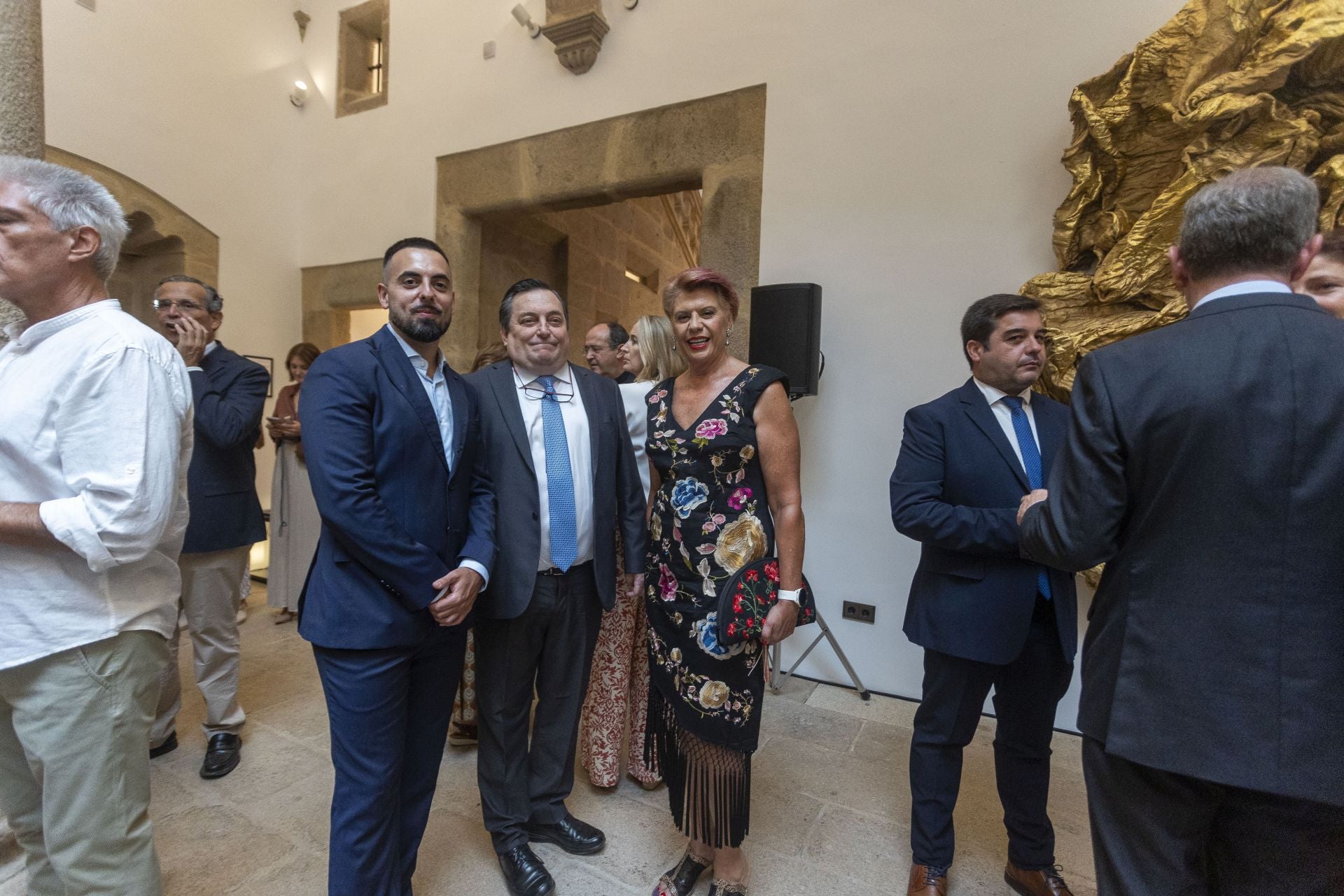 Directores de hotel como Juan Torres y la empresaria Pilar Acosta acudieron a esta inauguración. 
