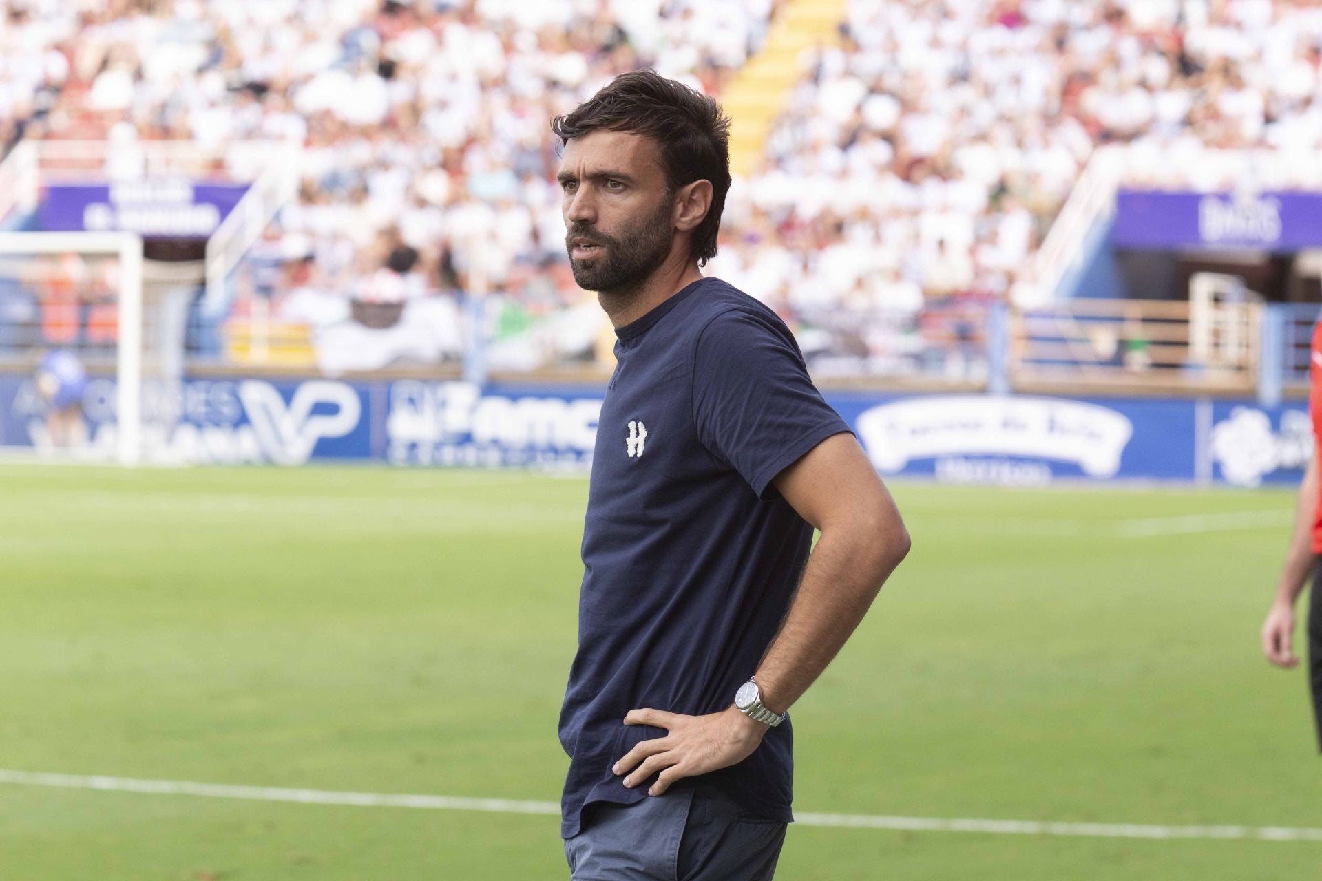 Las mejores imágenes del derbi entre el Mérida y el Cacereño en el Francisco de la Hera