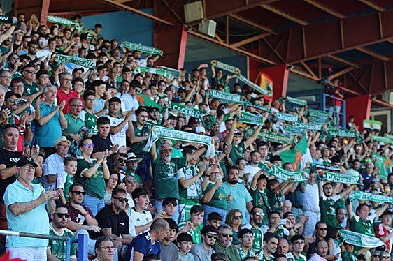 El Francisco de la Hera será el gran protagonista de un derbi atípico entre el Cacereño y el Mérida.