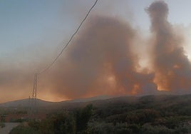 Incendio forestal en Cuacos de Yuste.