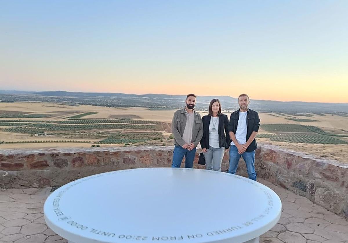 El mirador celeste de Magacela está situado en una atalaya desde la que se domina un amplio paisaje de La Serena.
