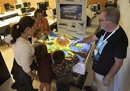 Taller en el Centro Universitario de Mérida en una edición anterior de la Noche de los Investigadores.
