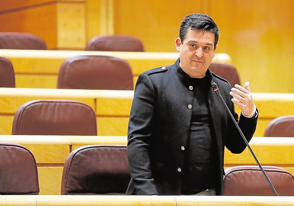 Carles Mulet, en su época como senador de Compromís.