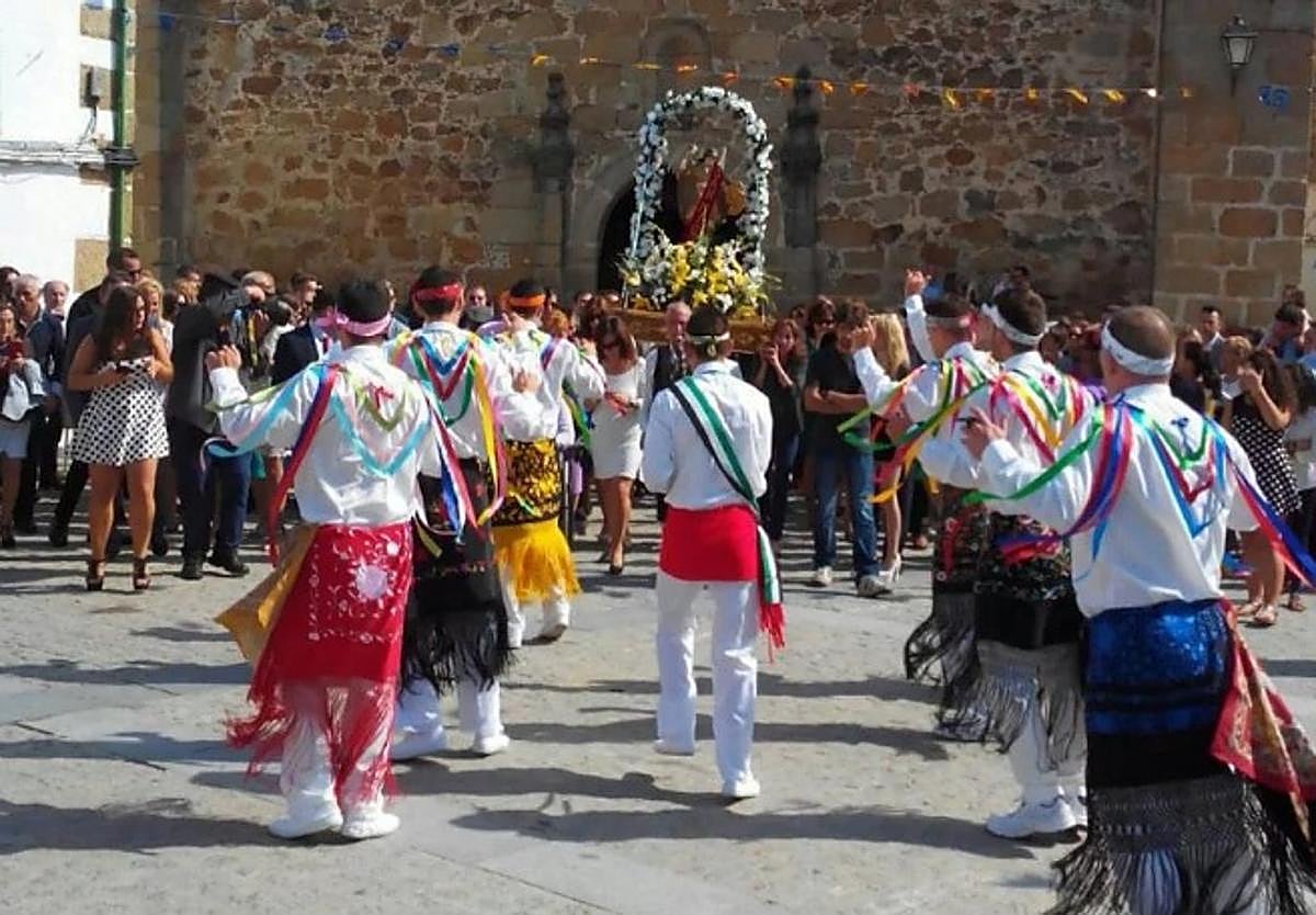 Festividad de San Isidro en Robledillo de la Vera, en una imagen de archivo.