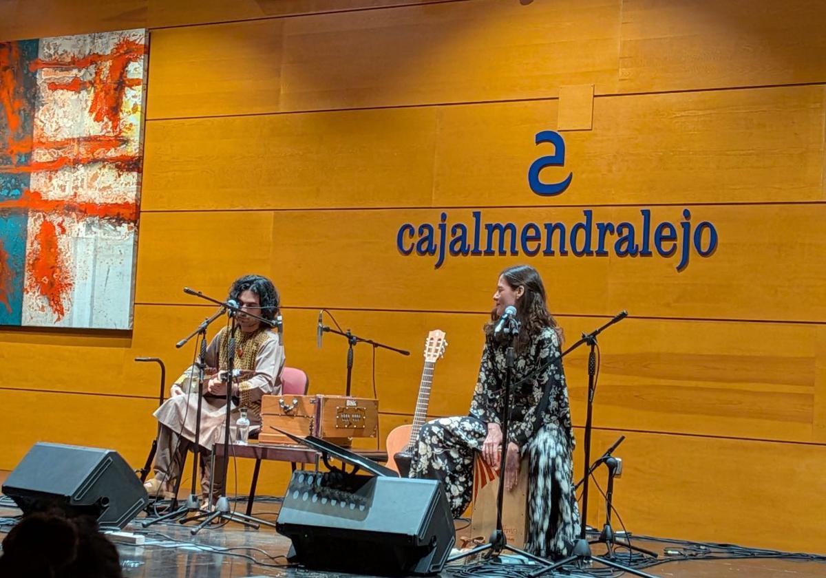 La gala estuvo amenizada también con música