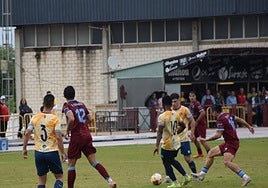 El Badajoz logró su primera victoria de la temporada en su visita a Villafranca.