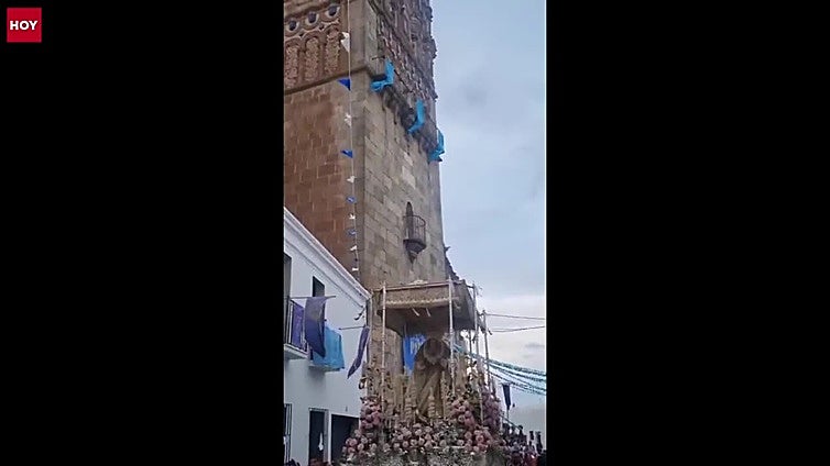 Jerez de los Caballeros vive una histórica precesión