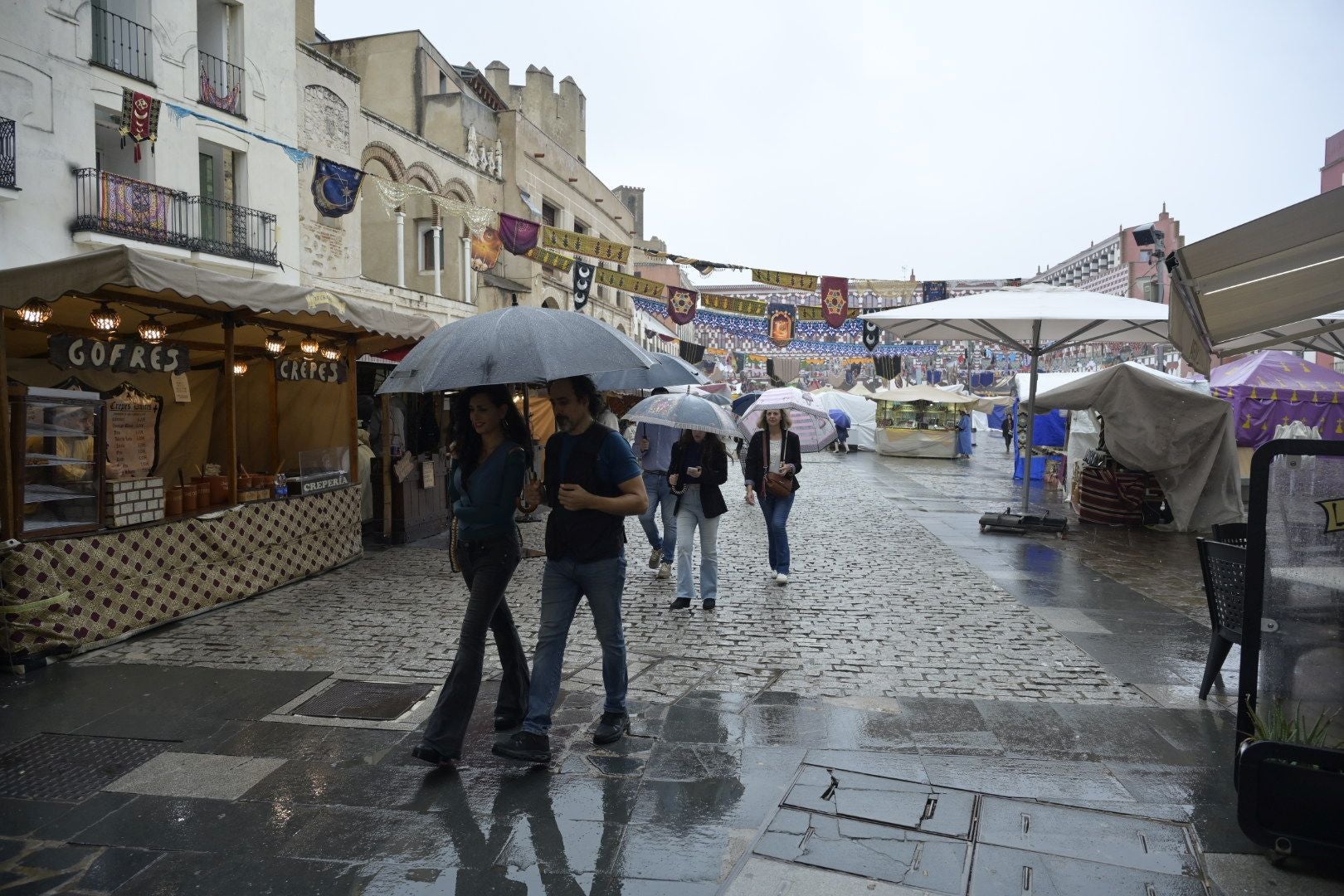 Domingo triste en Al-Mossassa, una fiesta pasada por agua