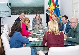 Reunión este lunes entre la presidenta de la Junta y los grupos parlamentarios sobre los Presupuestos de 2026.