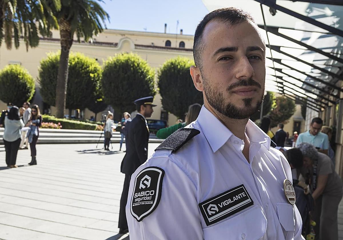El vigilante que salvó a una mujer de ser raptada en Badajoz: «Solo después te das cuenta del peligro»