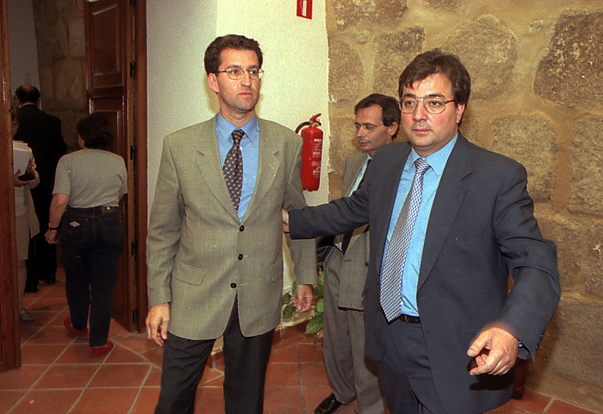 Vara y Fejioó en junio de 1998 durante la negociación de la Junta y el Insalud.