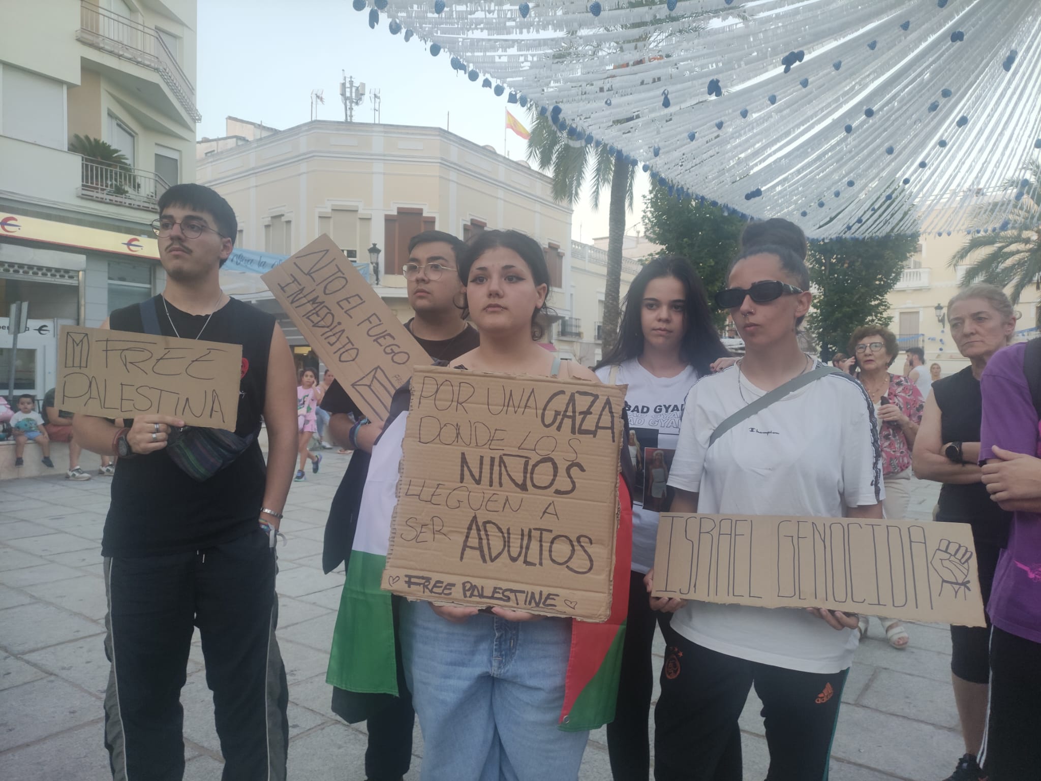 Protesta en Montijo por la detención de la Flotilla