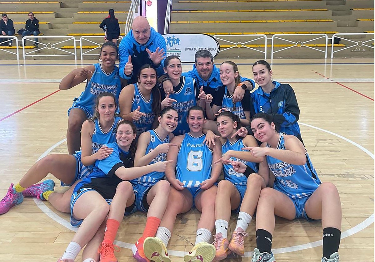 Plantilla del año pasado del BB Baloncesto Badajoz.
