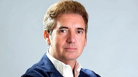 El escritor Óscar de los Reyes saca a la luz su nueva novela, 'Rastro de Sangre'