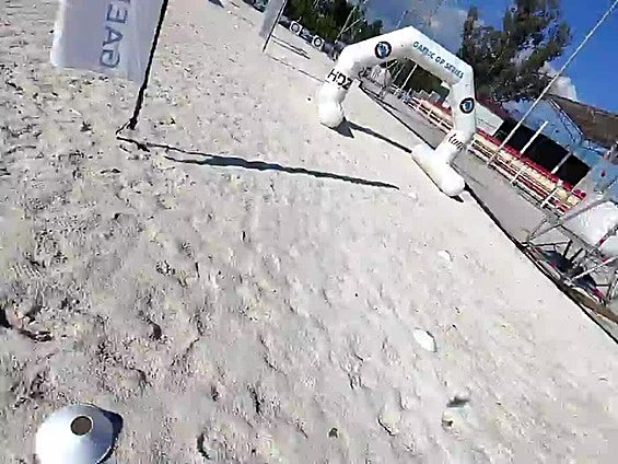 Un dron volando en visión directa en Badajoz