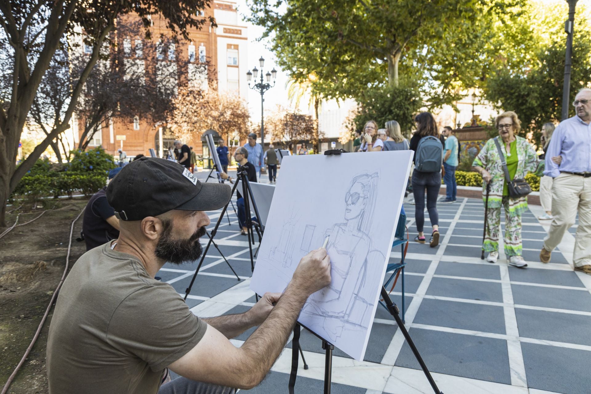 Fotos | El cómic invade el Paseo de San Francisco de Badajoz