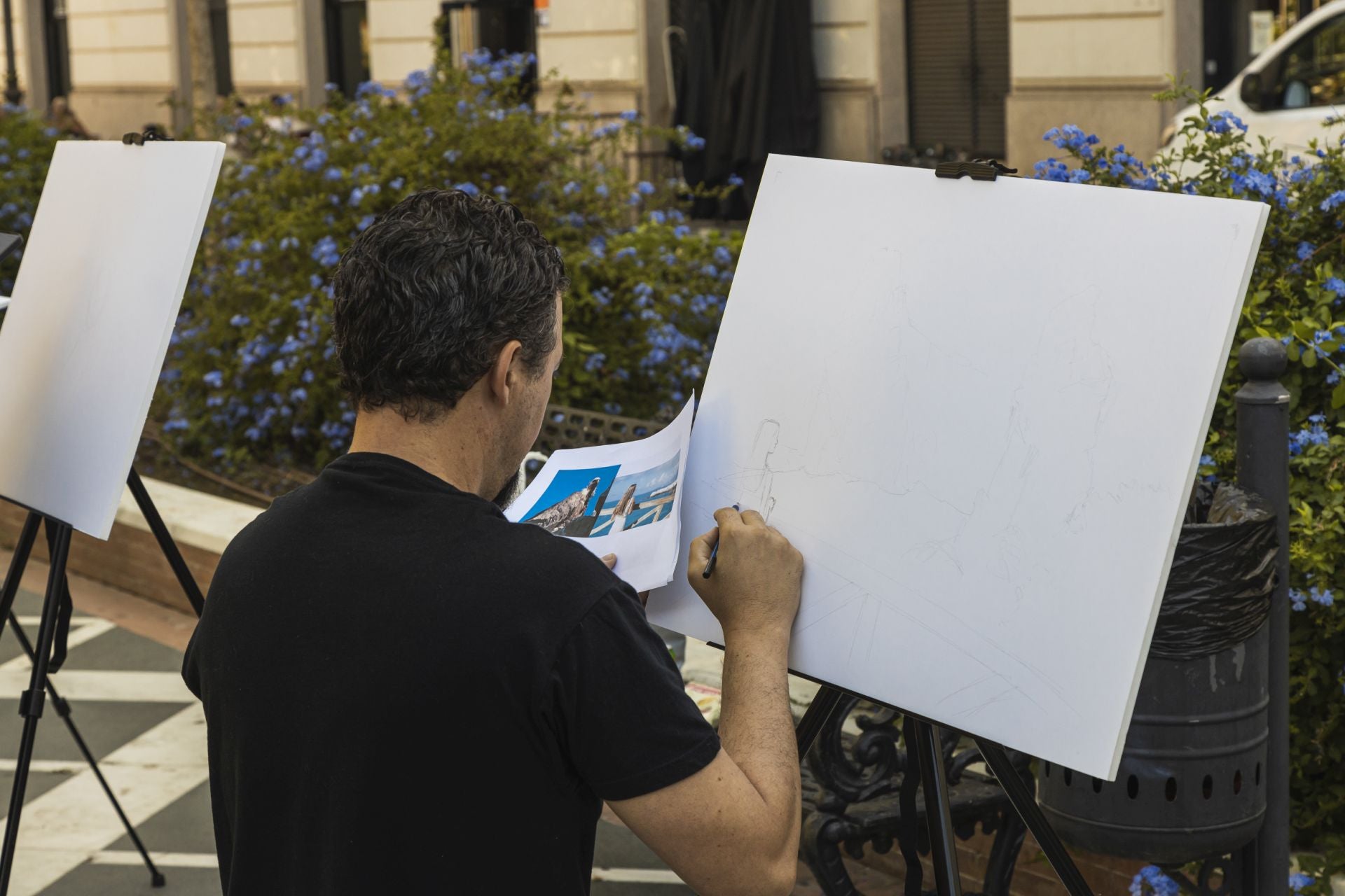 Fotos | El cómic invade el Paseo de San Francisco de Badajoz