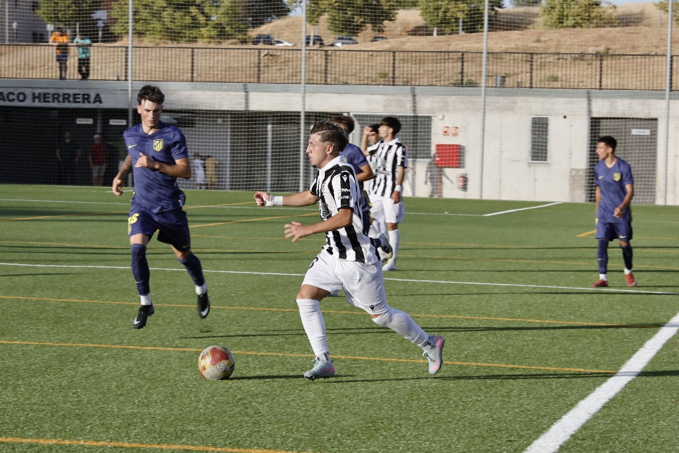 El Badajoz visita este domingo el campo del Burgos.