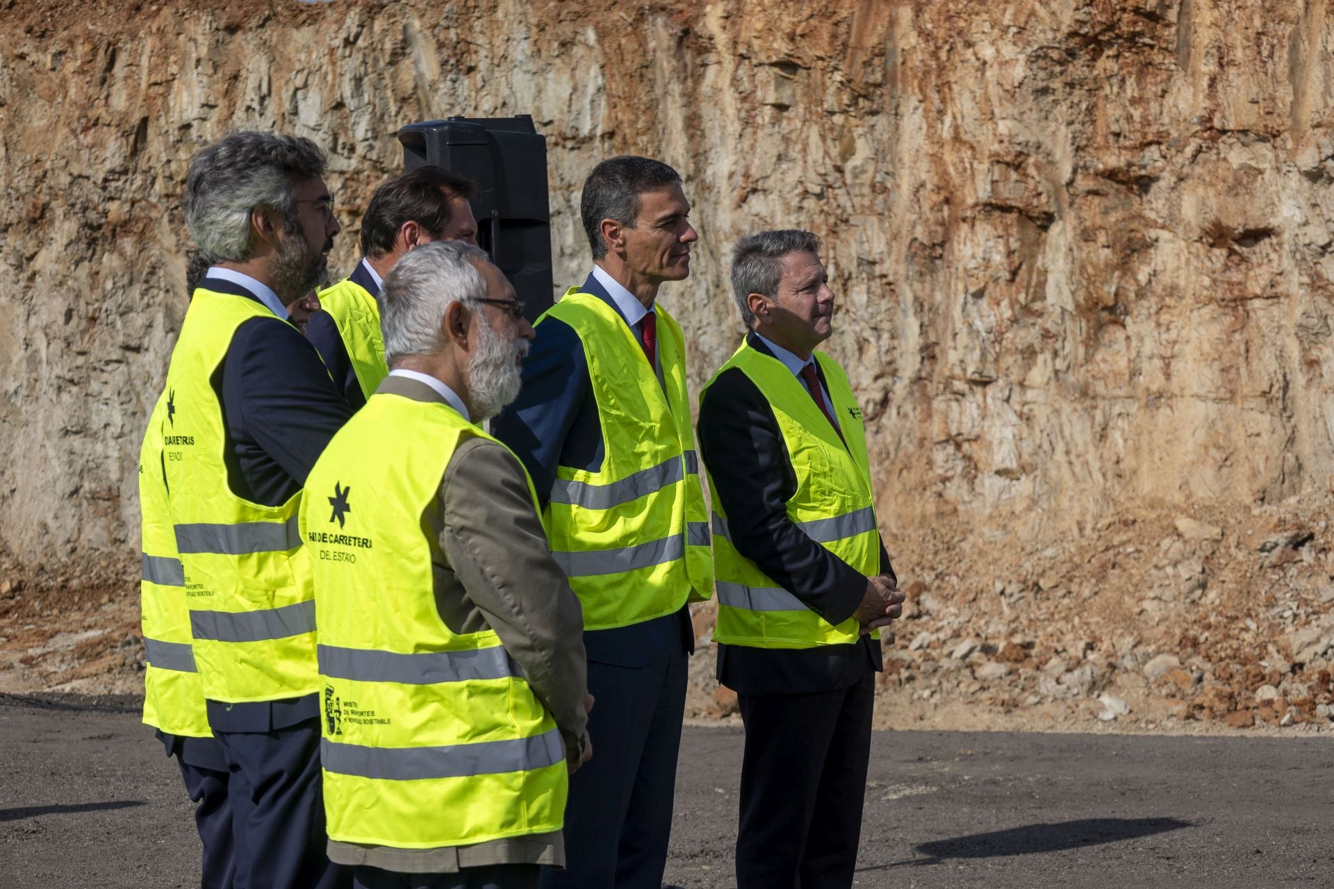Fotos | Pedro Sánchez y Óscar Puente visitan las obras de la A-58, que unirá Badajoz y Cáceres