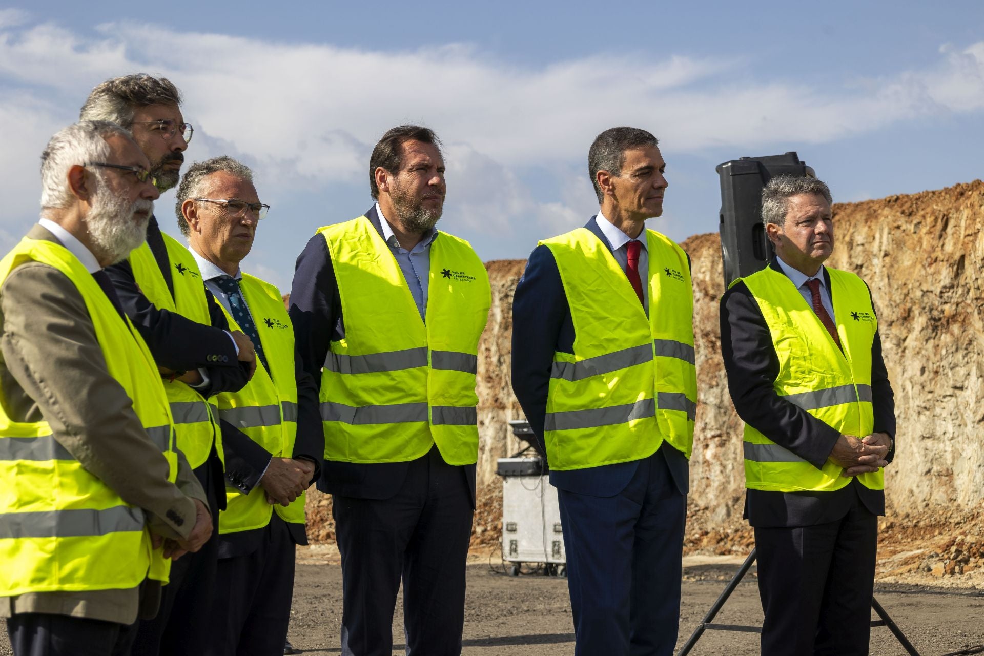 Fotos | Pedro Sánchez y Óscar Puente visitan las obras de la A-58, que unirá Badajoz y Cáceres