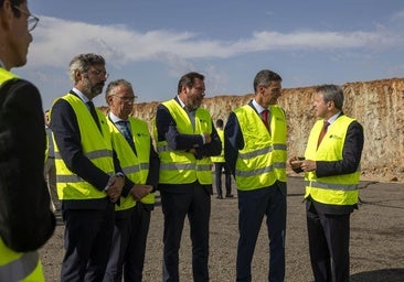Fotos | Pedro Sánchez y Óscar Puente visitan las obras de la A-58, que unirá Badajoz y Cáceres