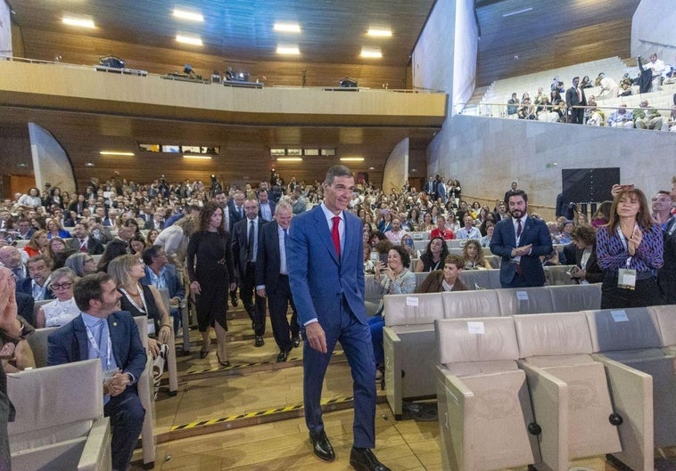 Pedro Sánchez anuncia en Cáceres la creación del Observatorio de la Vivienda Turística: «Los vecinos quieren recuperar sus barrios»