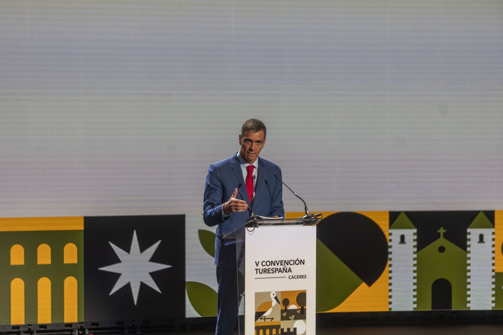 Fotos | La intervención de Pedro Sánchez en Turespaña, en imágenes