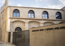 Escuela de Artes y oficios Adelardo Covarsí de Badajoz, en la nueva sede habilitada en el antiguo convento de San Agustín.