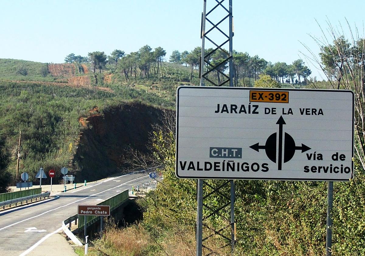 La Junta mejorará la carretera EX-203 y tiene previsto arreglar la EX-392