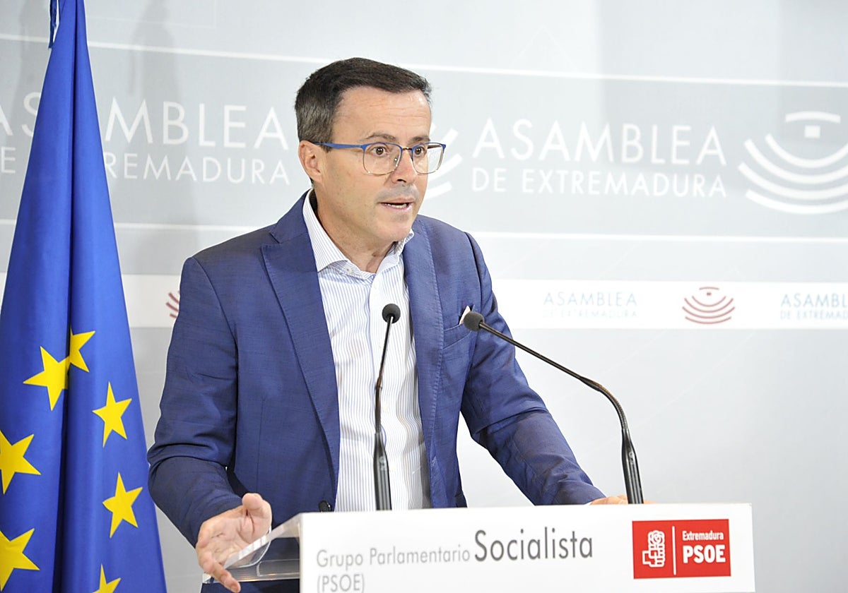 Miguel Ángel Gallardo, secretario general del PSOE extremeño y presidente del Grupo Socialista en el Parlamento regional.
