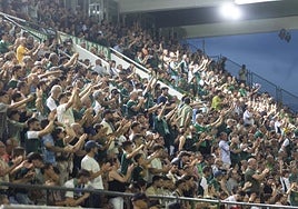 Las gradas del Príncipe Felipe volverán a vibrar con el fútbol del Cacereño.