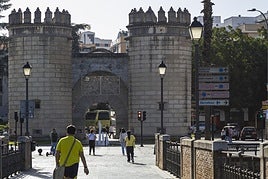 Las luces de Navidad ya se dejan ver en Badajoz