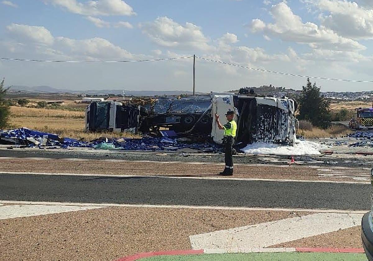 Accidente de dos camiones registrado en la tarde de este martes.