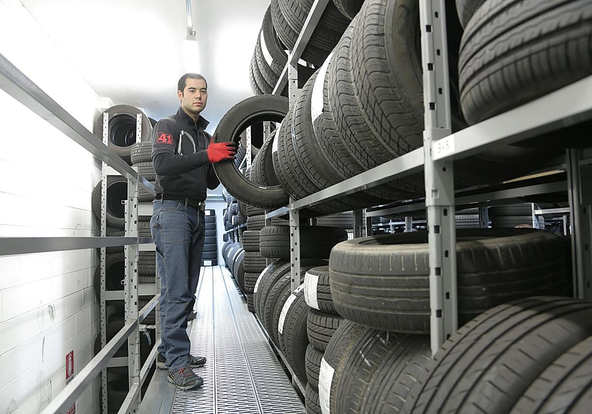 Los expertos lo confirman: este error en tus neumáticos está haciendo que gastes más gasolina