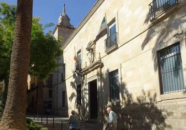 El TSJEx deniega la incapacidad permanente a una trabajadora con problemas de rodilla y depresión