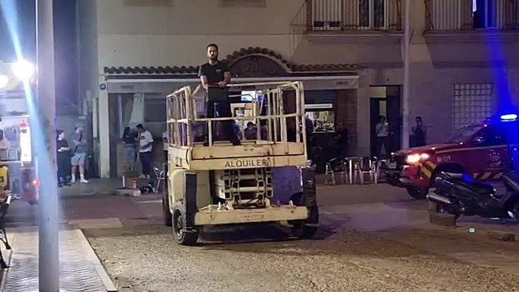 El angustioso traslado al hospital de Mérida de Pedro, un vecino con problemas de obesidad