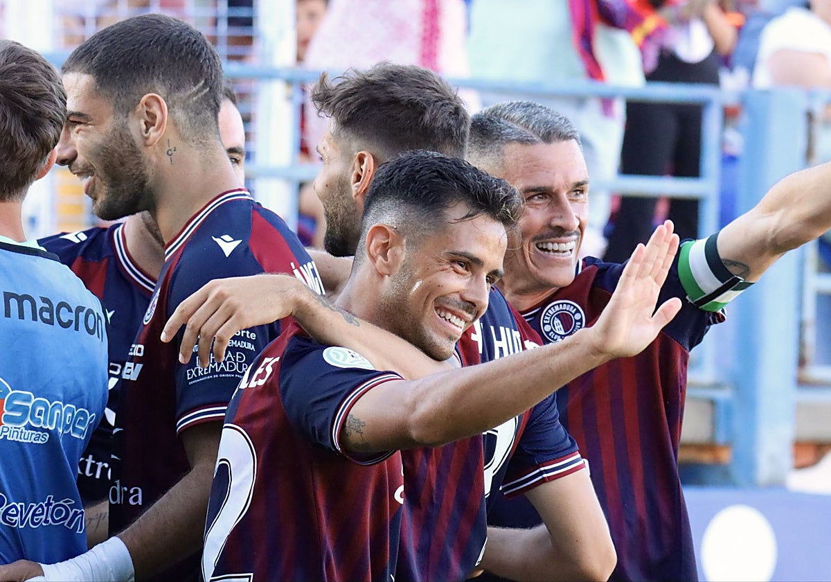 Fran Rosales y Callejón son baja en el Extremadura para visitar al Antoniano.