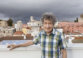 Carlos Soria, en la terraza del edificio de la Fundación CB de Badajoz