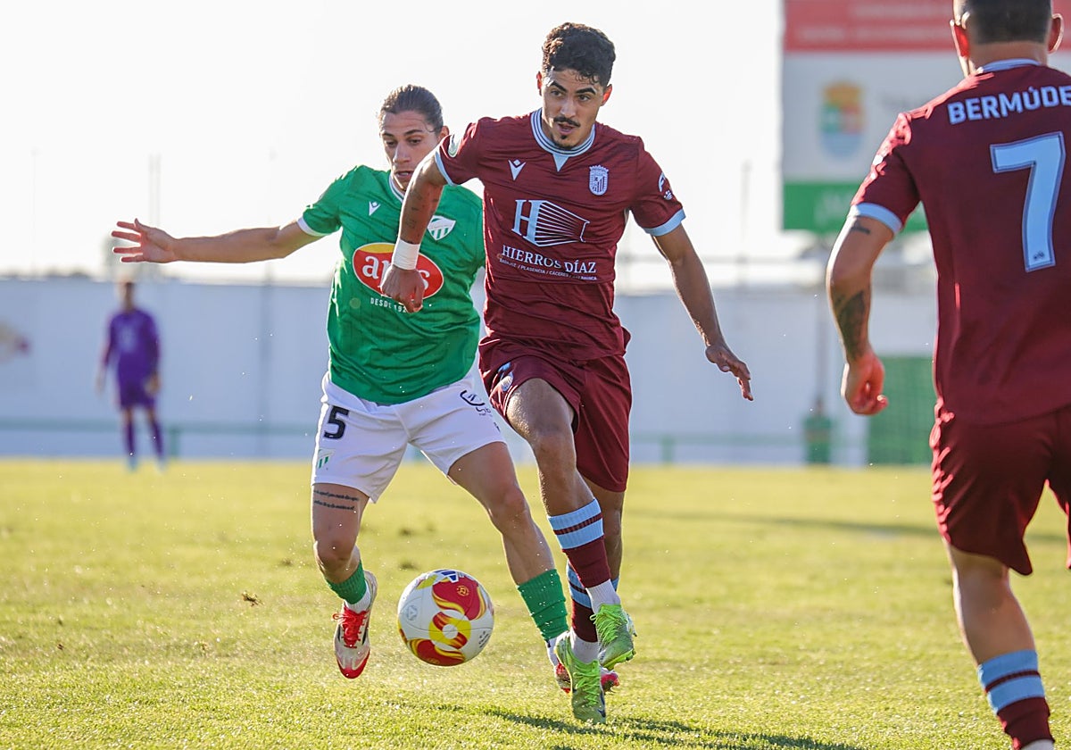 Pedro Pata durante el partido del Badajoz en Santa Amalia.