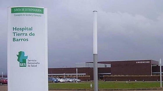 Trasladado al hospital con varias fracturas en el brazo tras un accidente laboral en Villafranca de los Barros