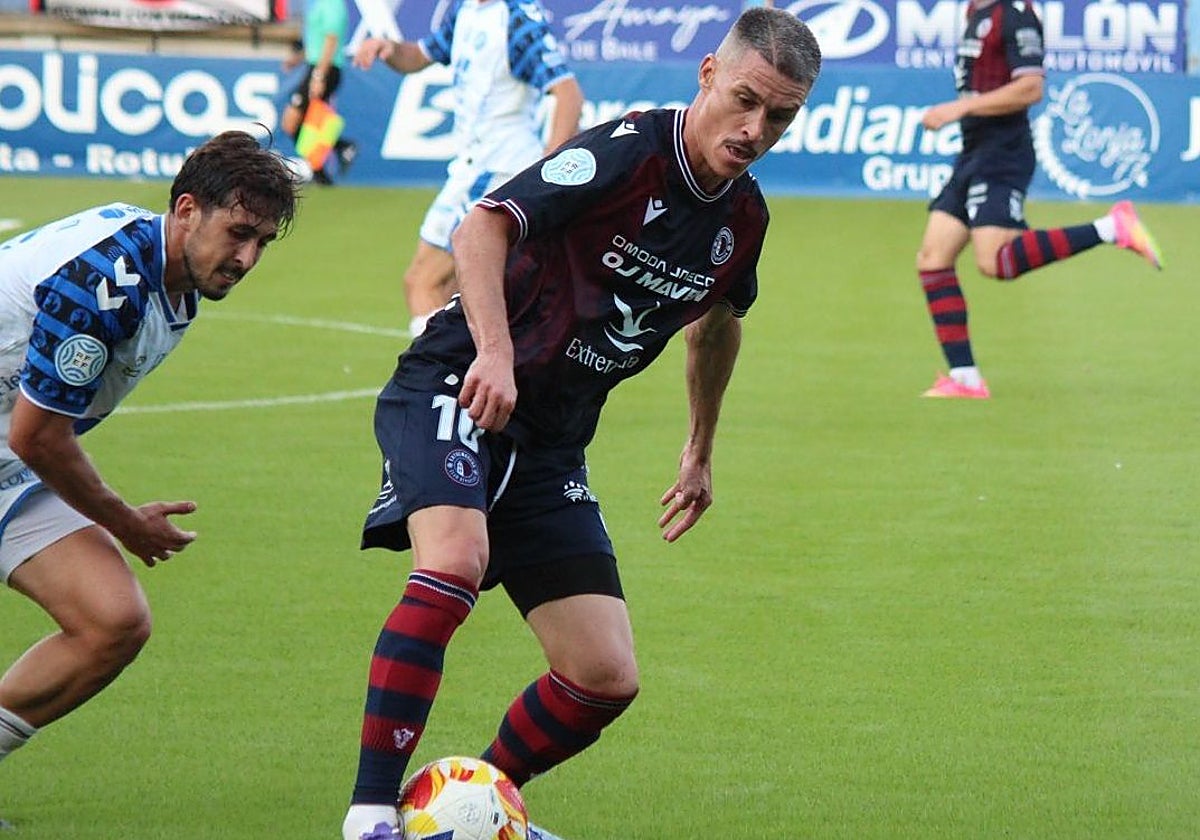 Callejón volvió a liderar la remontada del Extremadura.