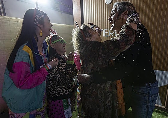 Así ha sido el encuentro entre Mario Vaquerizo y los sanitarios del Hospital de Cáceres